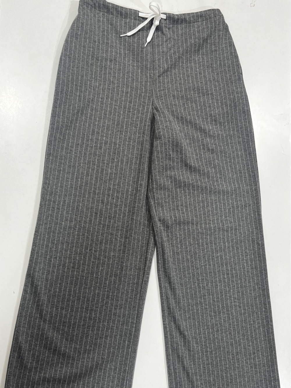 Bagatelle Gray Pinstripe Trousers, pull on pants, size 6, new without tags